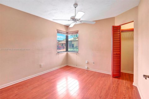 Casa en venta en Pembroke Pines, Florida, 3 dormitorios, 131.55 m2 № 1293983 - foto 24