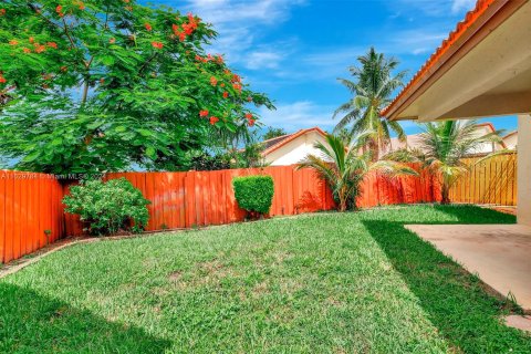 Casa en venta en Pembroke Pines, Florida, 3 dormitorios, 131.55 m2 № 1293983 - foto 30