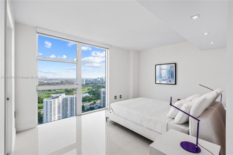 Condo in Aventura, Florida, 4 bedrooms  № 1294055 - photo 17