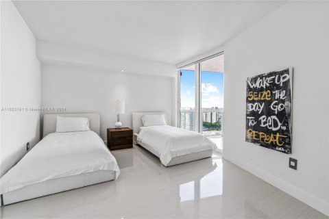 Copropriété à vendre à Aventura, Floride: 4 chambres, 252.69 m2 № 1294055 - photo 21