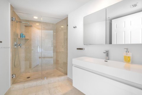 Condo in Aventura, Florida, 4 bedrooms  № 1294055 - photo 19