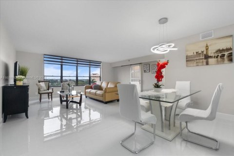 Condominio en venta en Boca Raton, Florida, 3 dormitorios, 142.14 m2 № 1406291 - foto 9