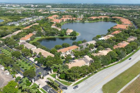 Touwnhouse à vendre à Miramar, Floride: 3 chambres, 163.32 m2 № 1384077 - photo 29