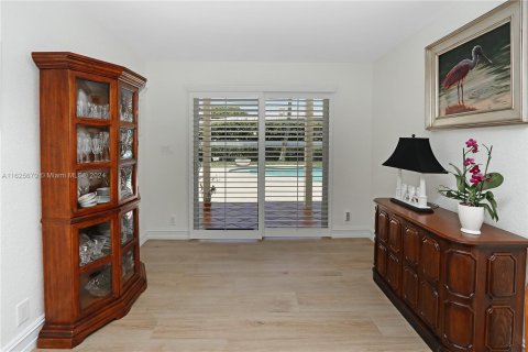 Casa en venta en Hollywood, Florida, 3 dormitorios, 185.43 m2 № 1281842 - foto 18