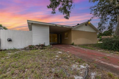 Villa ou maison à vendre à Winter Haven, Floride: 3 chambres, 121.24 m2 № 1379842 - photo 4