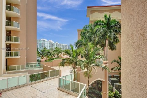 Copropriété à vendre à Aventura, Floride: 3 chambres, 173.36 m2 № 1294732 - photo 9