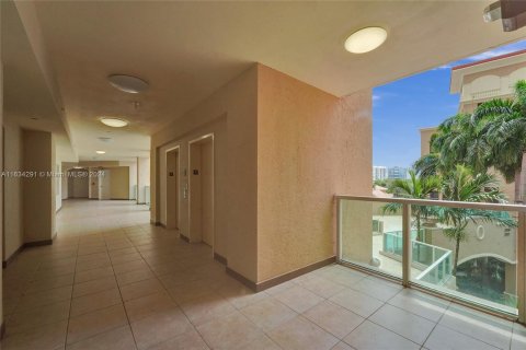 Copropriété à vendre à Aventura, Floride: 3 chambres, 173.36 m2 № 1294732 - photo 8