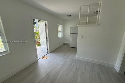 Immobilier commercial à vendre à Fort Lauderdale, Floride: 169.64 m2 № 1282766 - photo 11