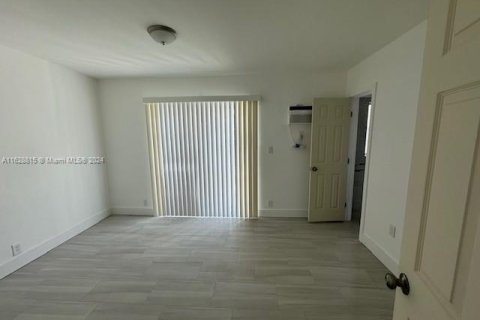 Immobilier commercial à vendre à Fort Lauderdale, Floride: 169.64 m2 № 1282766 - photo 25