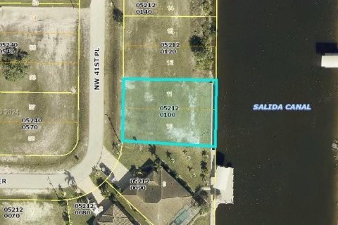 Terreno en venta en Cape Coral, Florida № 1422924 - foto 1