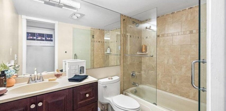 Condo in Lake Worth, Florida, 2 bedrooms  № 1210438