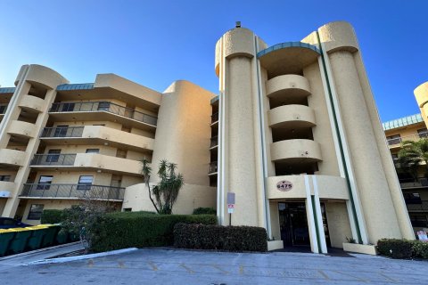 Condominio en venta en Lauderhill, Florida, 2 dormitorios, 100.33 m2 № 1210488 - foto 20