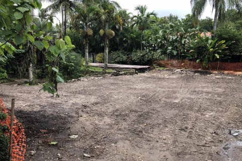 Terreno en venta en Miami, Florida № 1033933 - foto 1