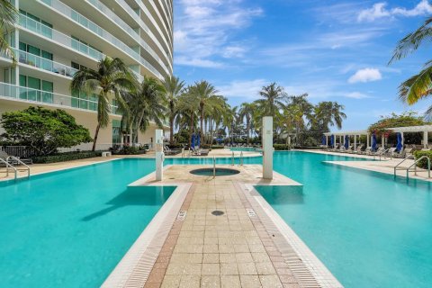 Copropriété à vendre à Pompano Beach, Floride: 2 chambres, 195.84 m2 № 1050120 - photo 6