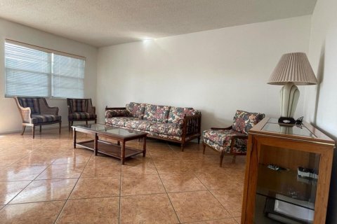 Copropriété à vendre à West Palm Beach, Floride: 2 chambres, 98.66 m2 № 1050082 - photo 30