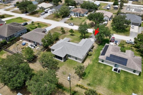 Casa en venta en Vero Beach, Florida, 3 dormitorios, 150.5 m2 № 1163194 - foto 1