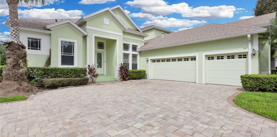 House in Windermere, Florida 5 bedrooms, 293.48 sq.m. № 1397272