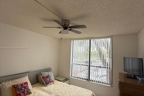 Copropriété à vendre à Tamarac, Floride: 2 chambres, 96.62 m2 № 1398422 - photo 19