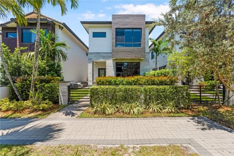 Villa ou maison à vendre à Doral, Floride: 4 chambres, 203.55 m2 № 1021540 - photo 6