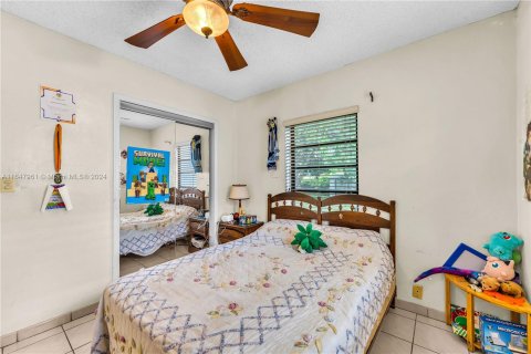 Villa ou maison à vendre à Hialeah, Floride: 2 chambres, 85.47 m2 № 1330986 - photo 14