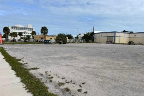 Immobilier commercial à vendre à St. Lucie, Floride № 1033109 - photo 20