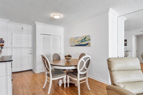 Copropriété à vendre à Hollywood, Floride: 1 chambre, 69.21 m2 № 1033112 - photo 11