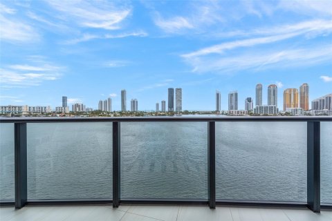 Condominio en venta en Aventura, Florida, 4 dormitorios, 289.86 m2 № 1095600 - foto 22