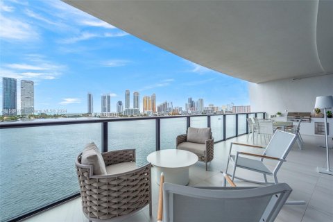 Condominio en venta en Aventura, Florida, 4 dormitorios, 289.86 m2 № 1095600 - foto 12