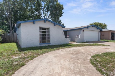 Villa ou maison à vendre à Port Richey, Floride: 2 chambres, 142.23 m2 № 1379313 - photo 2