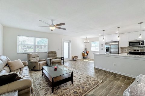 Copropriété à vendre à Sun City Center, Floride: 2 chambres, 89.19 m2 № 1379288 - photo 4