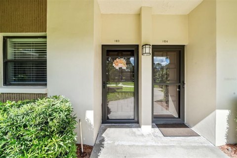 Condominio en venta en Palm Harbor, Florida, 2 dormitorios, 98.01 m2 № 1379341 - foto 2