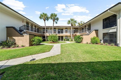 Condominio en venta en Palm Harbor, Florida, 2 dormitorios, 98.01 m2 № 1379341 - foto 1