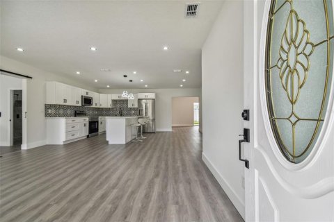 Villa ou maison à vendre à Tampa, Floride: 5 chambres, 186.92 m2 № 1381017 - photo 7