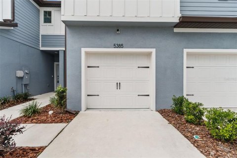 Townhouse in Wesley Chapel, Florida 3 bedrooms, 163.69 sq.m. № 1263755 - photo 3