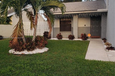 Villa ou maison à vendre à Davie, Floride: 4 chambres, 168.52 m2 № 1044633 - photo 4