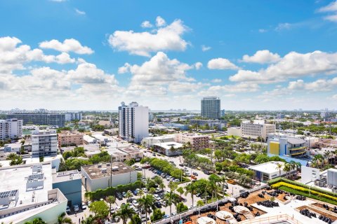 Condo in Miami Beach, Florida, 1 bedroom  № 1240877 - photo 6