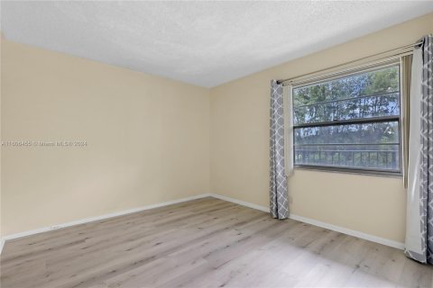 Condominio en venta en Pembroke Pines, Florida, 2 dormitorios, 93.09 m2 № 1231760 - foto 26