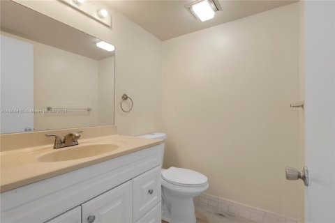 Condominio en venta en Pembroke Pines, Florida, 2 dormitorios, 93.09 m2 № 1231760 - foto 30