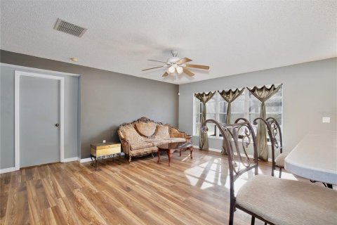 Casa en venta en Orlando, Florida, 3 dormitorios, 180.23 m2 № 1069526 - foto 19