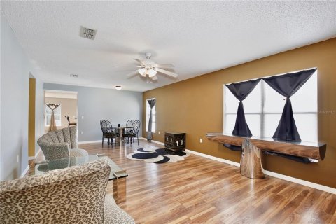 Casa en venta en Orlando, Florida, 3 dormitorios, 180.23 m2 № 1069526 - foto 11