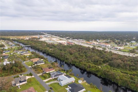 House in North Port, Florida 3 bedrooms, 186.27 sq.m. № 1406933 - photo 27