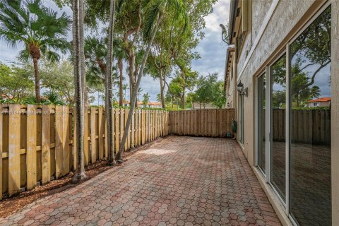 Casa en venta en Miami Lakes, Florida, 3 dormitorios, 187.2 m2 № 1402670 - foto 23