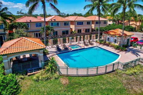 Casa en venta en Miami Lakes, Florida, 3 dormitorios, 187.2 m2 № 1402670 - foto 26