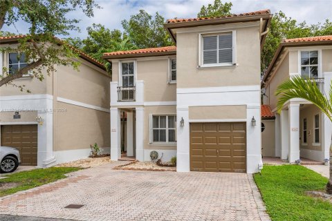 Casa en venta en Miami Lakes, Florida, 3 dormitorios, 187.2 m2 № 1402670 - foto 1