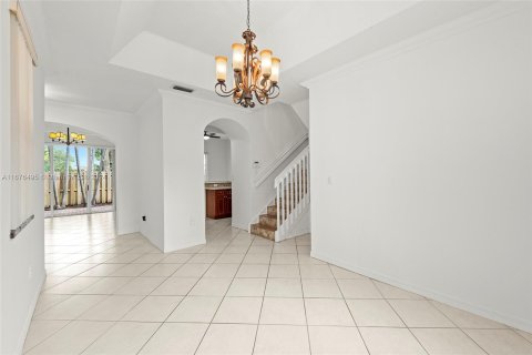 Casa en venta en Miami Lakes, Florida, 3 dormitorios, 187.2 m2 № 1402670 - foto 6