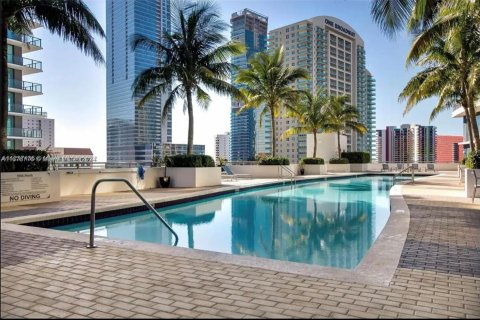 Condominio en venta en Miami, Florida, 1 dormitorio, 72.46 m2 № 1402672 - foto 17