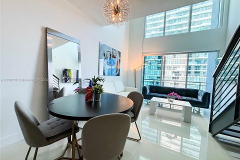 Condominio en venta en Miami, Florida, 1 dormitorio, 72.46 m2 № 1402672 - foto 5