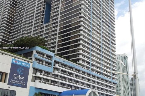 Condominio en venta en Miami, Florida, 3 dormitorios, 138.98 m2 № 1402758 - foto 2