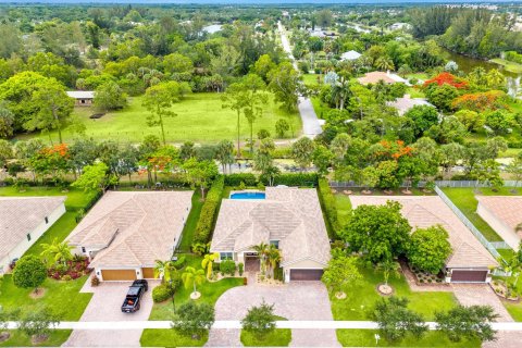 House in West Palm Beach, Florida 5 bedrooms, 247.03 sq.m. № 1225792 - photo 11