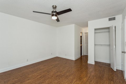 Condo in Davie, Florida, 2 bedrooms  № 1026968 - photo 11